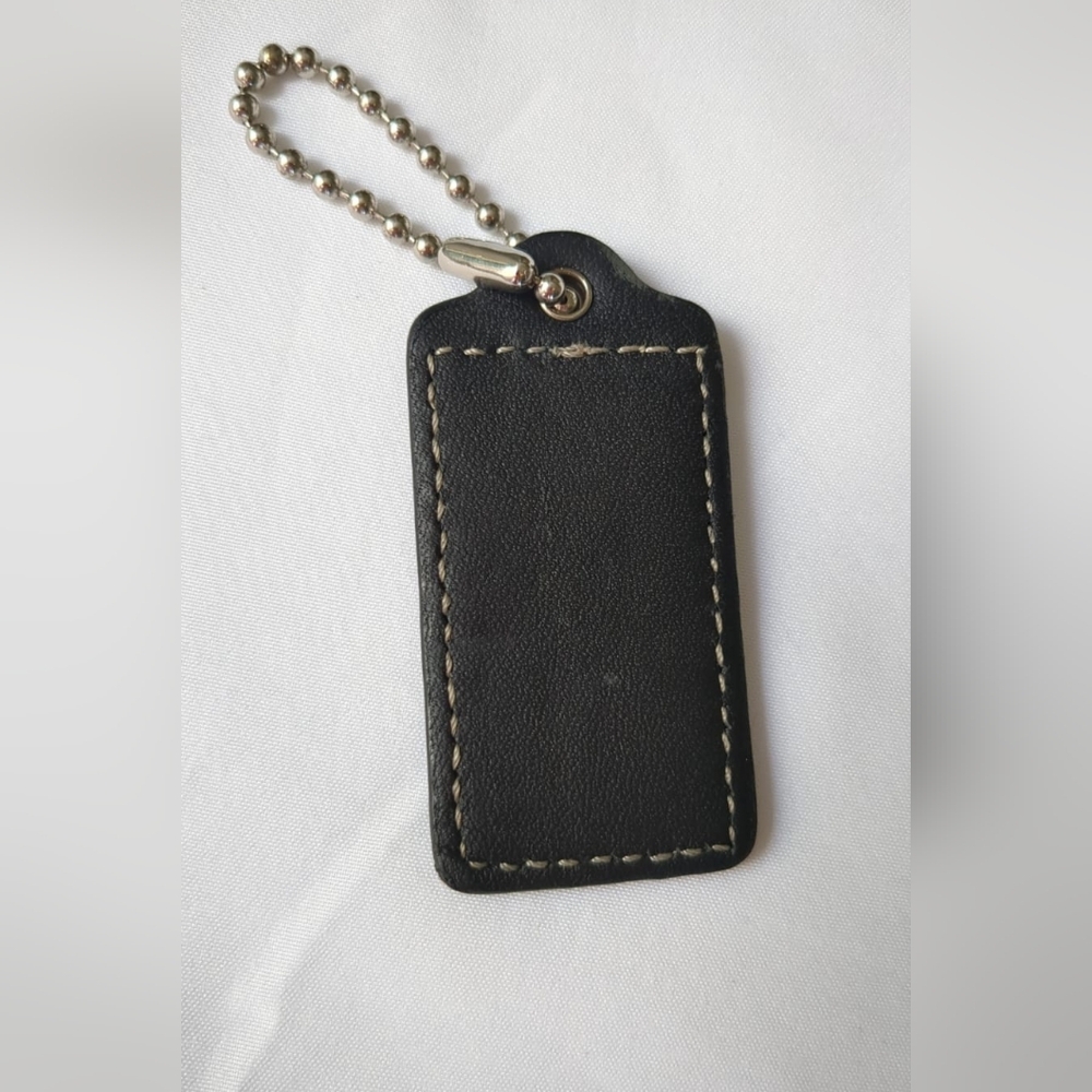 🌺Coach Black Leather Tag with Silver Chain - Picture 2 of 4